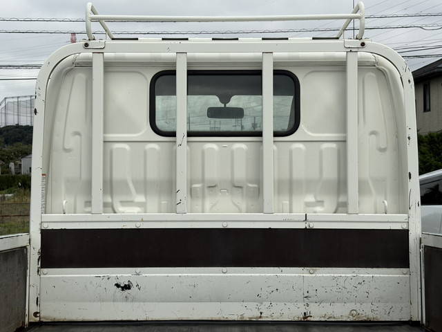 日野デュトロ平ボディ小型（2t・3t）[写真13]