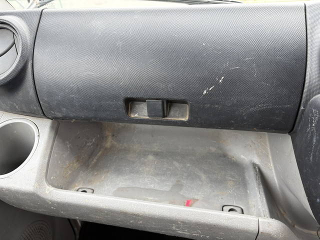 日野デュトロ平ボディ小型（2t・3t）[写真16]