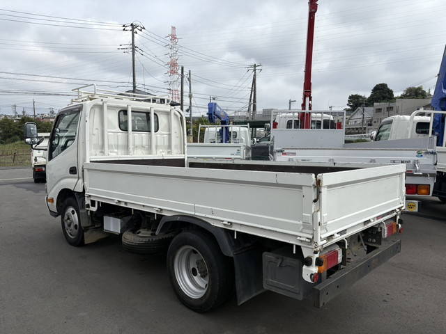 日野デュトロ平ボディ小型（2t・3t）[写真02]