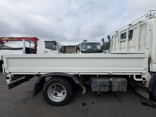 日野デュトロ平ボディ小型（2t・3t）[写真06]