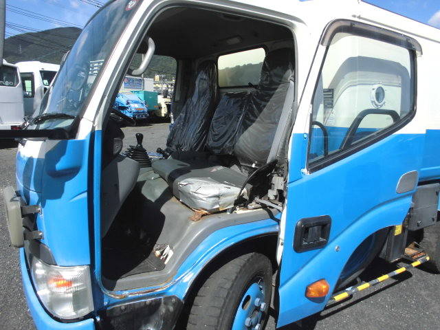 日野デュトロパッカー車（塵芥車）小型（2t・3t）[写真23]