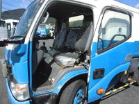 日野デュトロパッカー車（塵芥車）小型（2t・3t）[写真24]