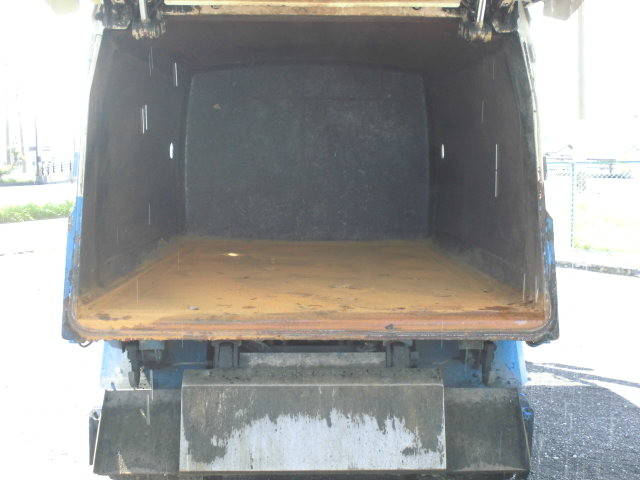 日野デュトロパッカー車（塵芥車）小型（2t・3t）[写真06]