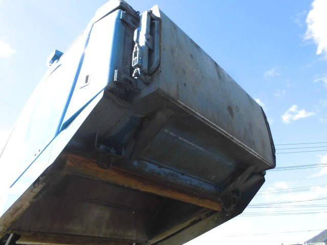 日野デュトロパッカー車（塵芥車）小型（2t・3t）[写真08]