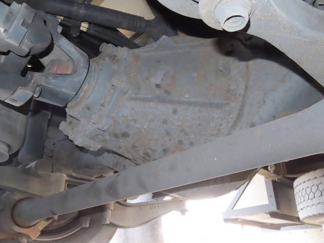 いすゞギガ冷蔵冷凍ウイング大型（10t）[写真10]