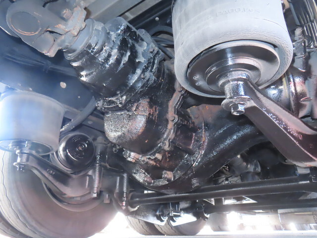 いすゞギガ冷蔵冷凍ウイング大型（10t）[写真10]