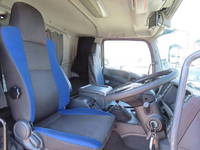 いすゞギガ冷蔵冷凍ウイング大型（10t）[写真22]