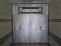 いすゞギガ冷蔵冷凍ウイング大型（10t）[写真30]