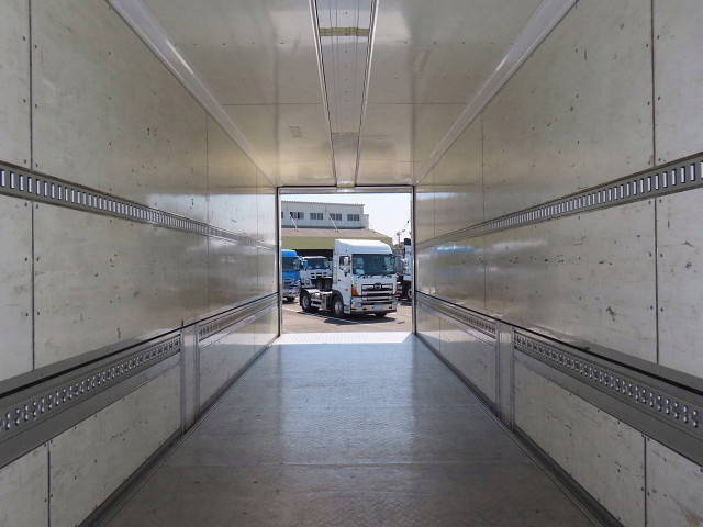 いすゞギガ冷蔵冷凍ウイング大型（10t）[写真31]