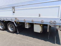 いすゞギガ冷蔵冷凍ウイング大型（10t）[写真35]