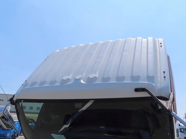 いすゞギガ冷蔵冷凍ウイング大型（10t）[写真39]