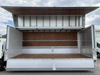 いすゞフォワードアルミウイング中型（4t）[写真13]