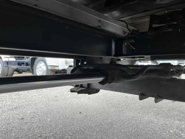 いすゞフォワードアルミウイング中型（4t）[写真19]