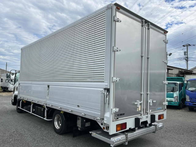 いすゞフォワードアルミウイング中型（4t）[写真02]