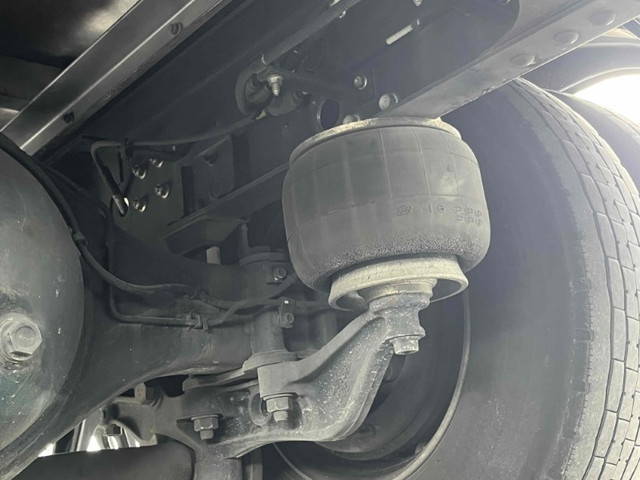 いすゞフォワードアルミウイング中型（4t）[写真23]