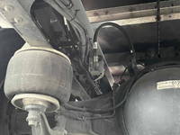 いすゞフォワードアルミウイング中型（4t）[写真25]