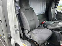 いすゞフォワードアルミウイング中型（4t）[写真32]