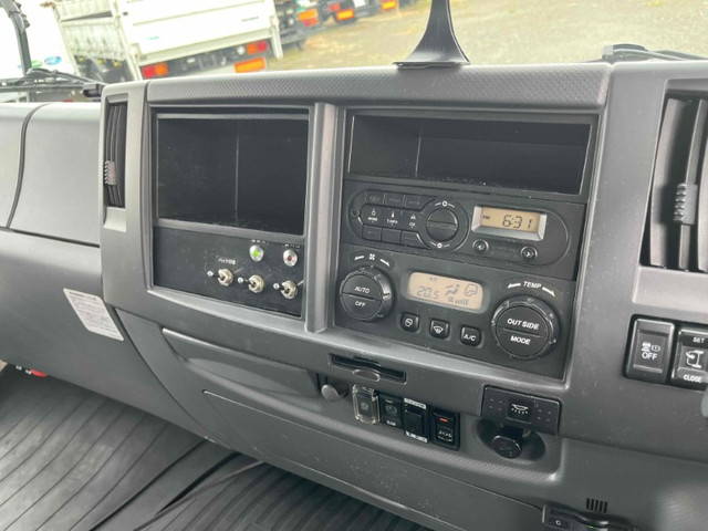 いすゞフォワードアルミウイング中型（4t）[写真33]