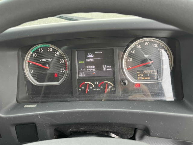 いすゞフォワードアルミウイング中型（4t）[写真34]