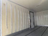 いすゞエルフ保冷バン小型（2t・3t）[写真12]