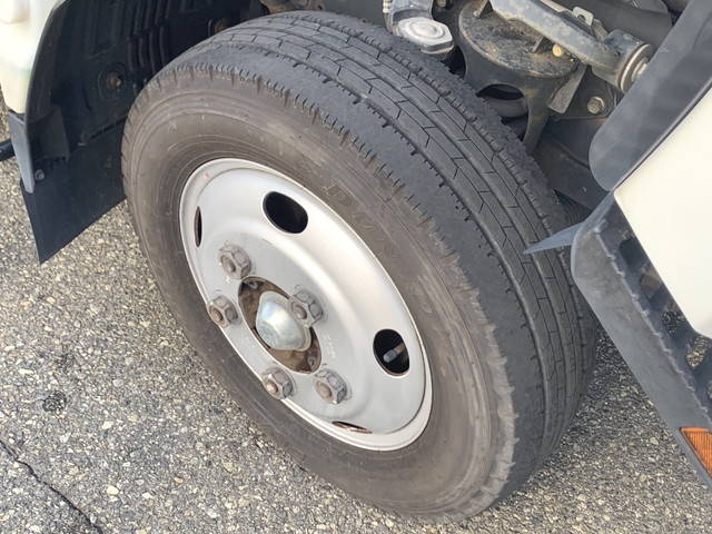 いすゞエルフ保冷バン小型（2t・3t）[写真19]