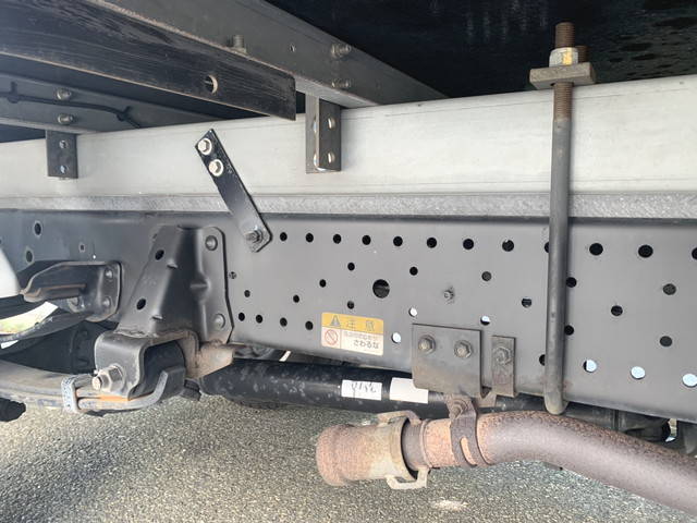 いすゞエルフ保冷バン小型（2t・3t）[写真26]