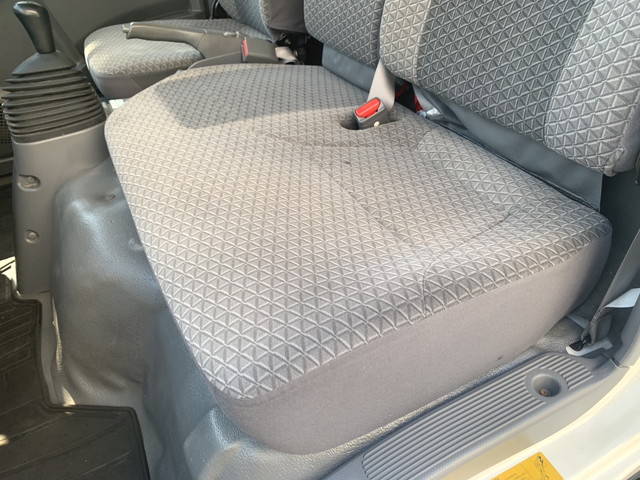 いすゞエルフ保冷バン小型（2t・3t）[写真31]