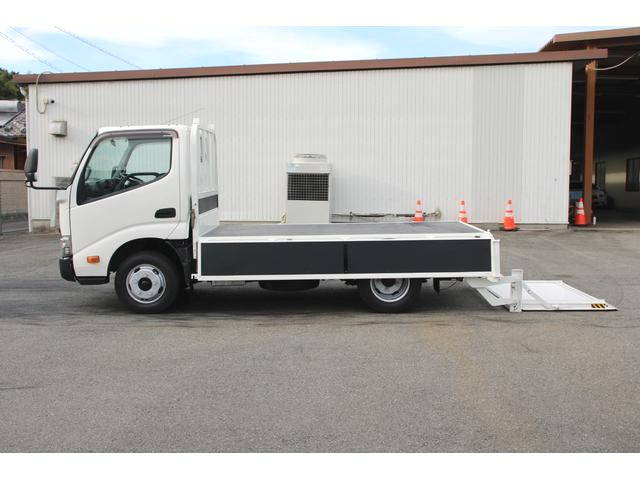 日野デュトロ平ボディ小型（2t・3t）[写真12]
