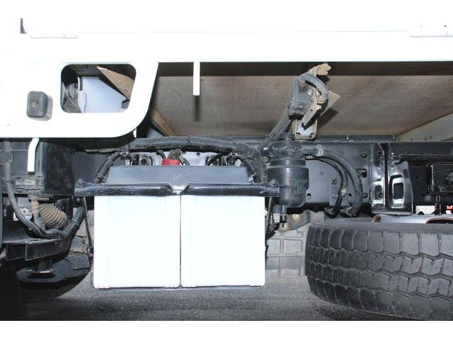 日野デュトロ平ボディ小型（2t・3t）[写真23]