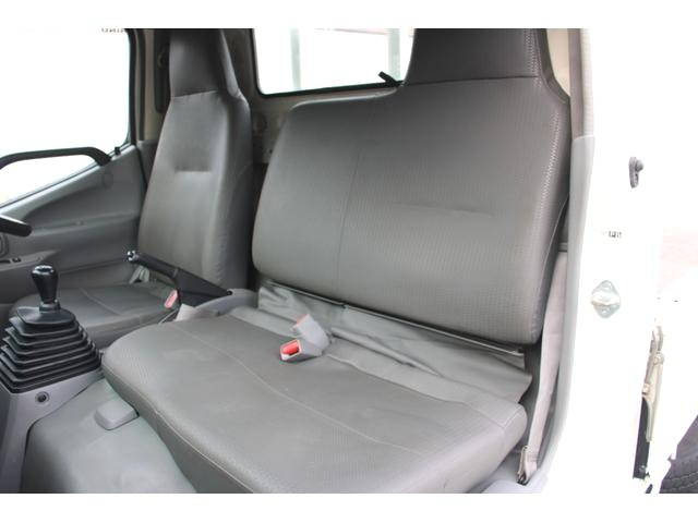 日野デュトロ平ボディ小型（2t・3t）[写真39]