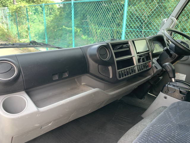 日野デュトロアルミバン小型（2t・3t）[写真10]