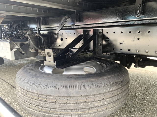 日野デュトロアルミバン小型（2t・3t）[写真22]