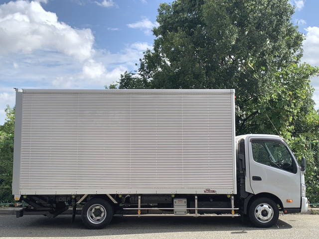 日野デュトロアルミバン小型（2t・3t）[写真08]