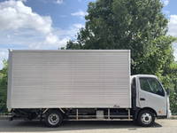 日野デュトロアルミバン小型（2t・3t）[写真09]