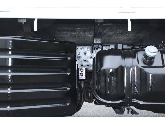 いすゞエルフ平ボディ小型（2t・3t）[写真19]