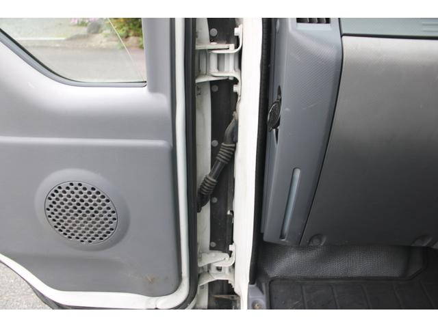 いすゞエルフ平ボディ小型（2t・3t）[写真40]