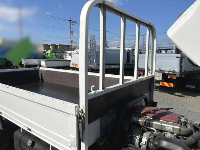 日野デュトロ平ボディ小型（2t・3t）[写真22]