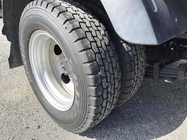 日野デュトロ平ボディ小型（2t・3t）[写真26]