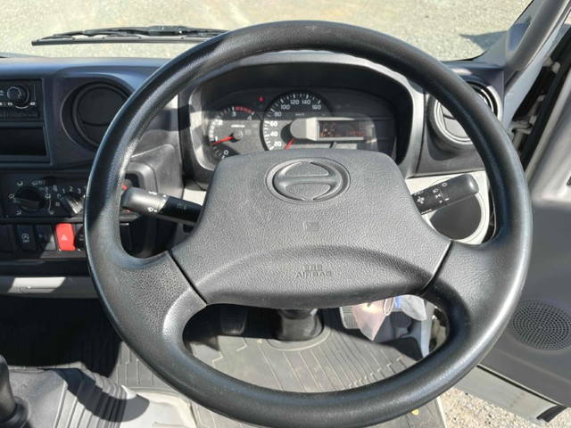 日野デュトロ平ボディ小型（2t・3t）[写真33]