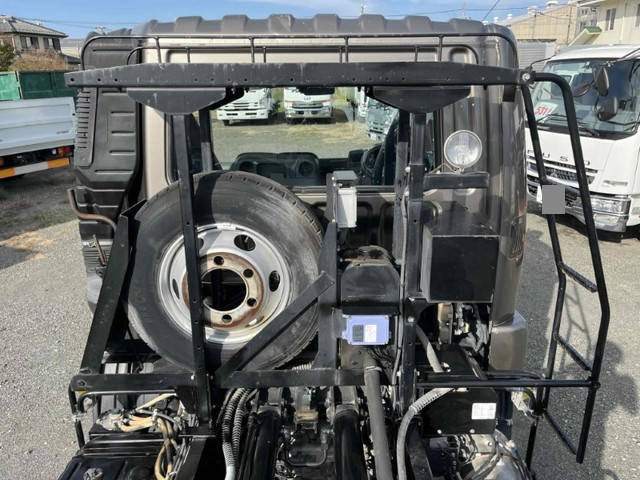 三菱ふそうファイターコンテナ専用車中型（4t）[写真15]