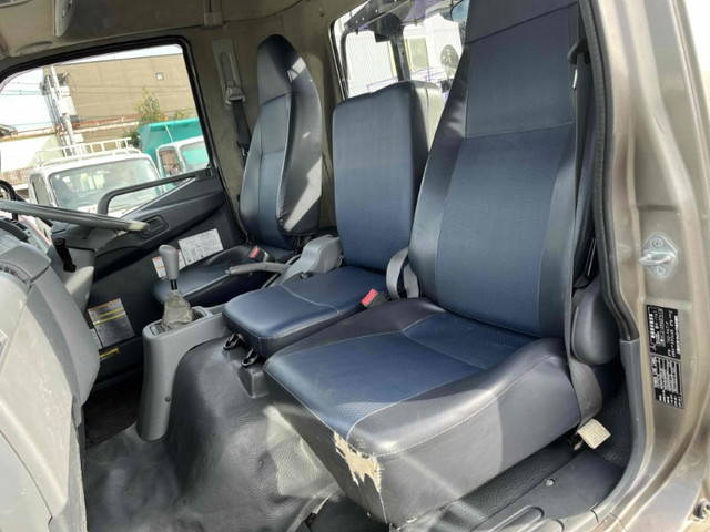 三菱ふそうファイターコンテナ専用車中型（4t）[写真39]