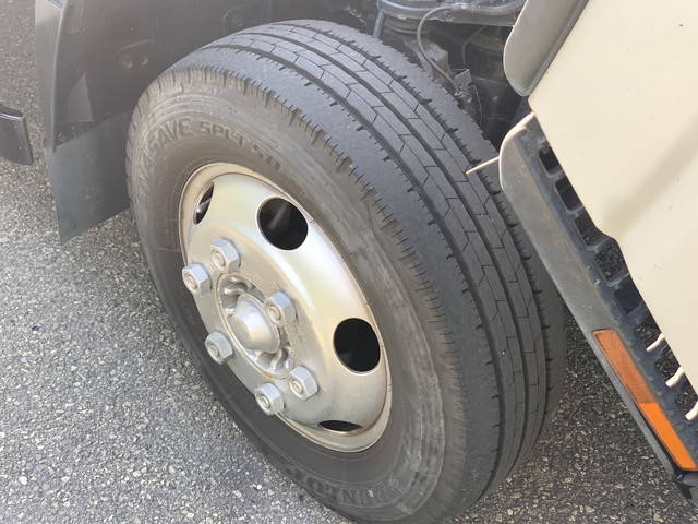 いすゞエルフ平ボディ小型（2t・3t）[写真21]