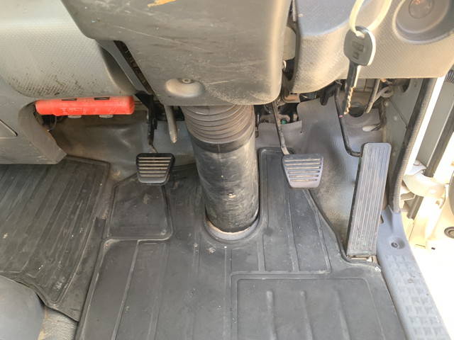 いすゞエルフ平ボディ小型（2t・3t）[写真29]