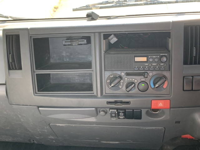 いすゞエルフ平ボディ小型（2t・3t）[写真32]