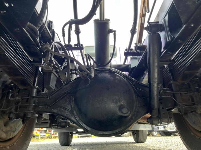 いすゞエルフパッカー車（塵芥車）小型（2t・3t）[写真22]