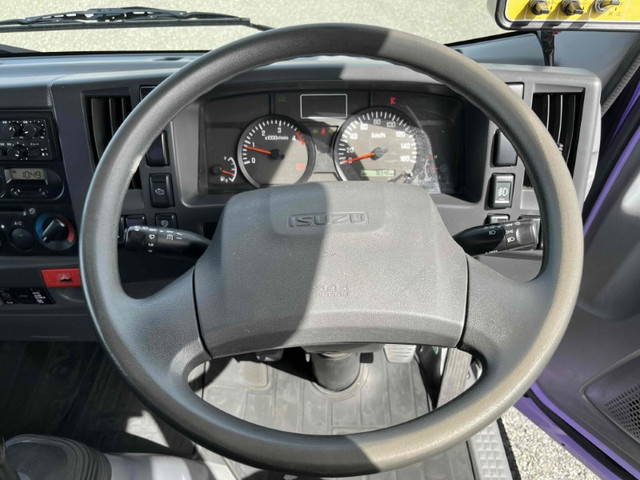 いすゞエルフパッカー車（塵芥車）小型（2t・3t）[写真33]