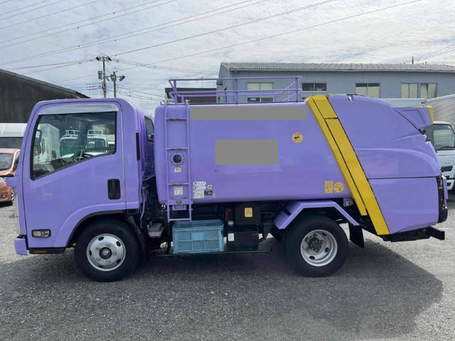 いすゞエルフパッカー車（塵芥車）小型（2t・3t）[写真08]