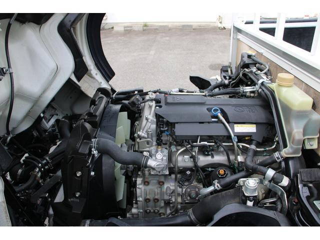 三菱ふそうキャンター平ボディ小型（2t・3t）[写真10]