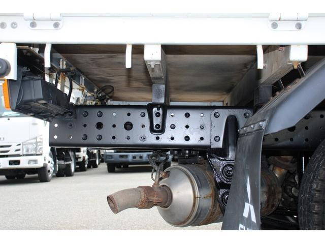 三菱ふそうキャンター平ボディ小型（2t・3t）[写真13]