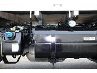 三菱ふそうキャンター平ボディ小型（2t・3t）[写真17]